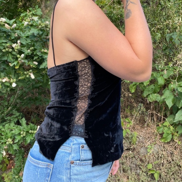 Alice + Olivia Contessa Black Velvet Spaghetti Strap Cami w/ Lace Side Detail XS - Picture 3 of 7